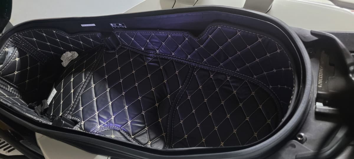 야마하 XMAX 300 ABS 7