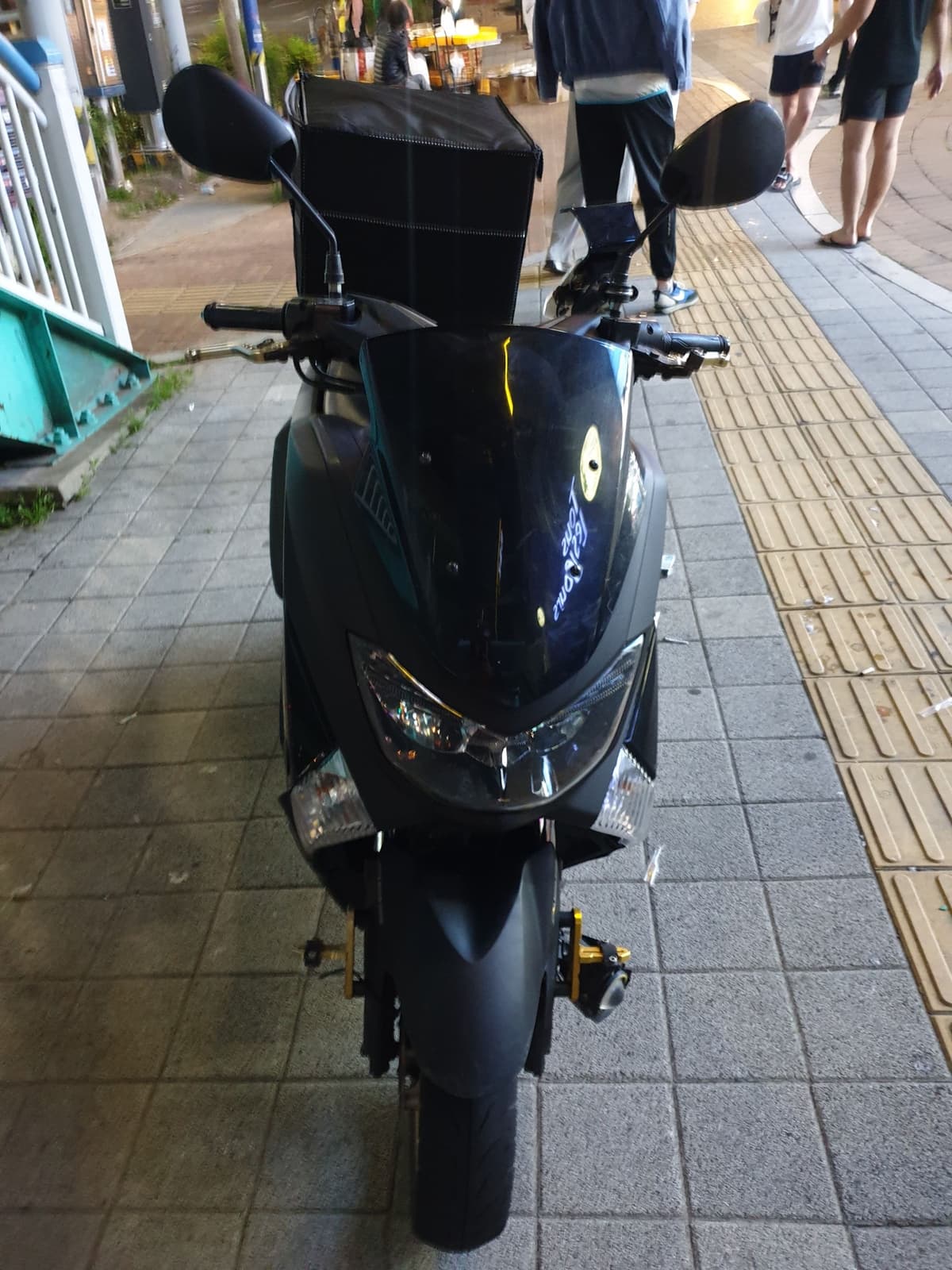 야마하 NMAX 125 3