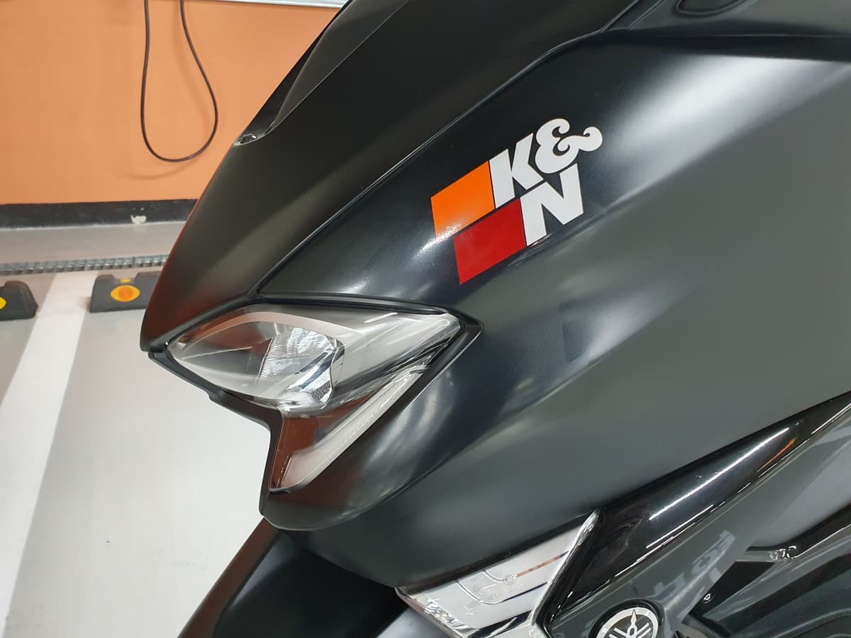 야마하 TMAX DX 18