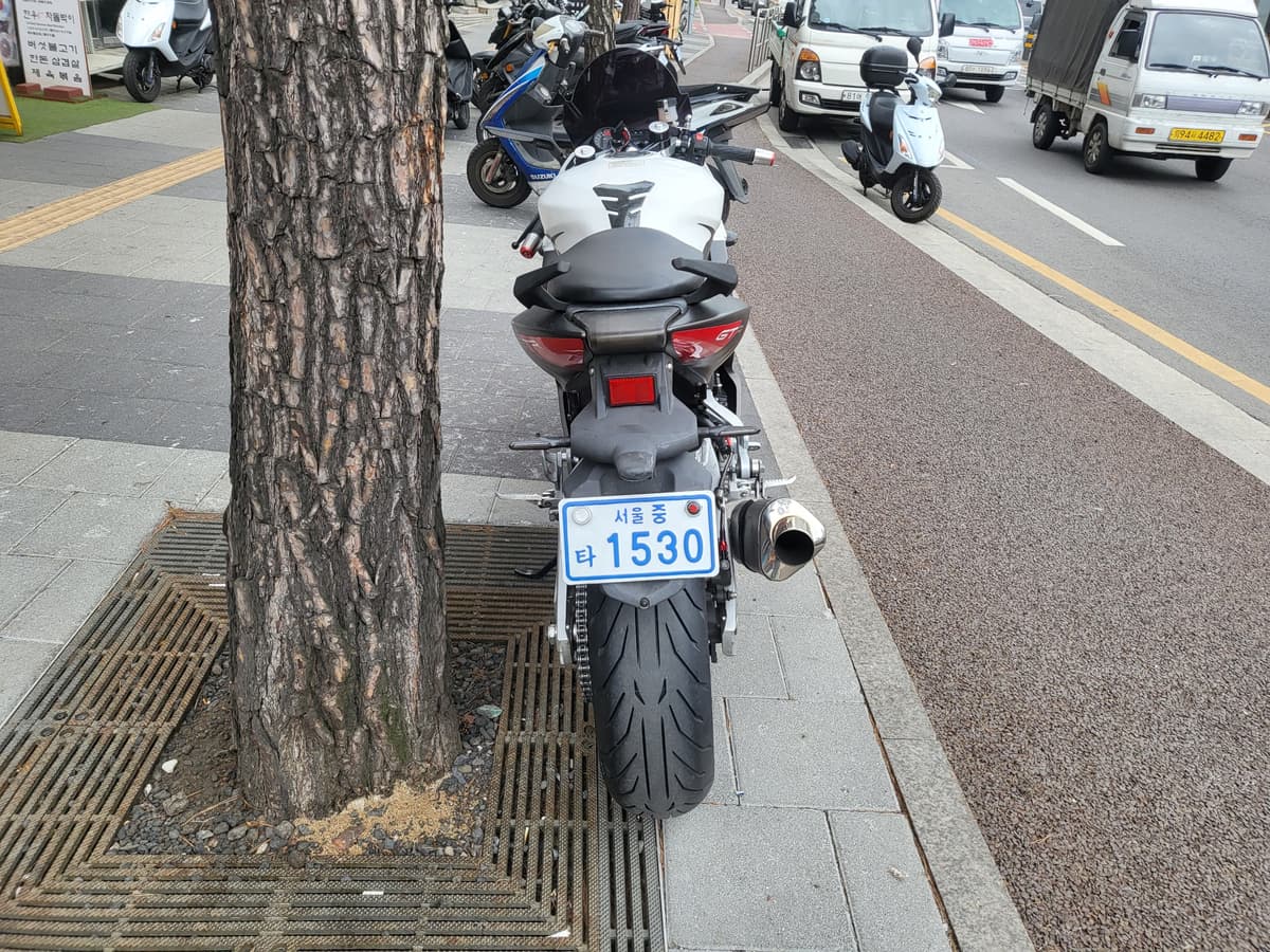 KR모터스 코멧 650 RC 4