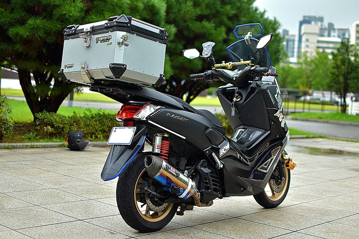 야마하 NMAX 125 11