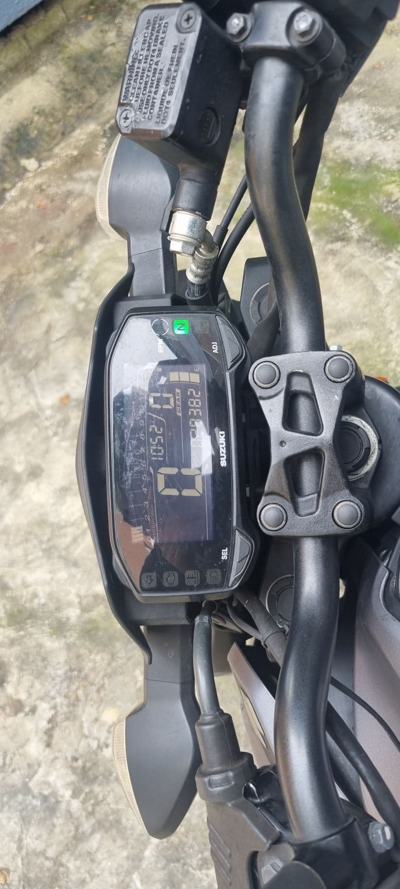 스즈키 GSX S 125 5