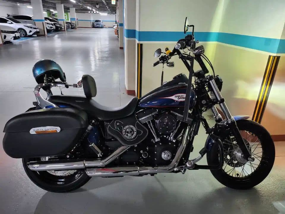 할리데이비슨 다이나 스트리트밥 1