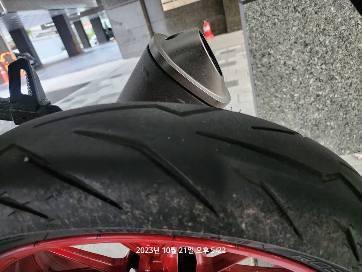 스즈키 GSX S 125 9