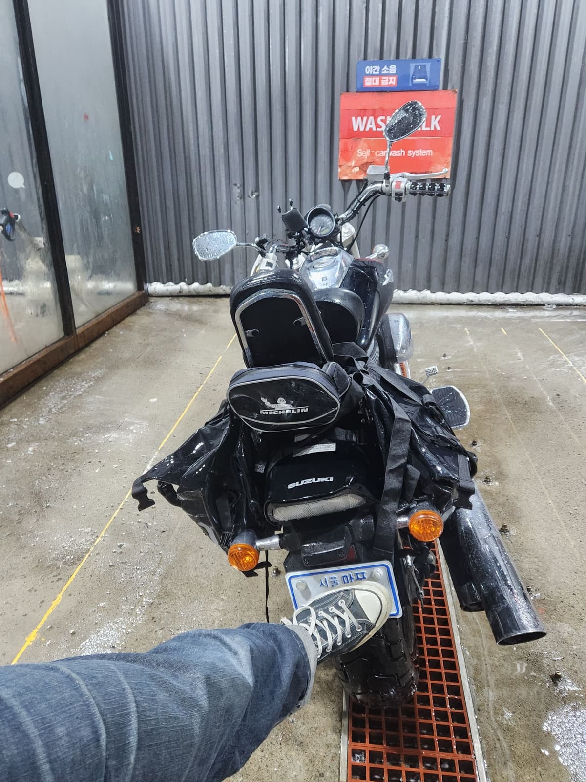 스즈키 인트루더 M 800 4