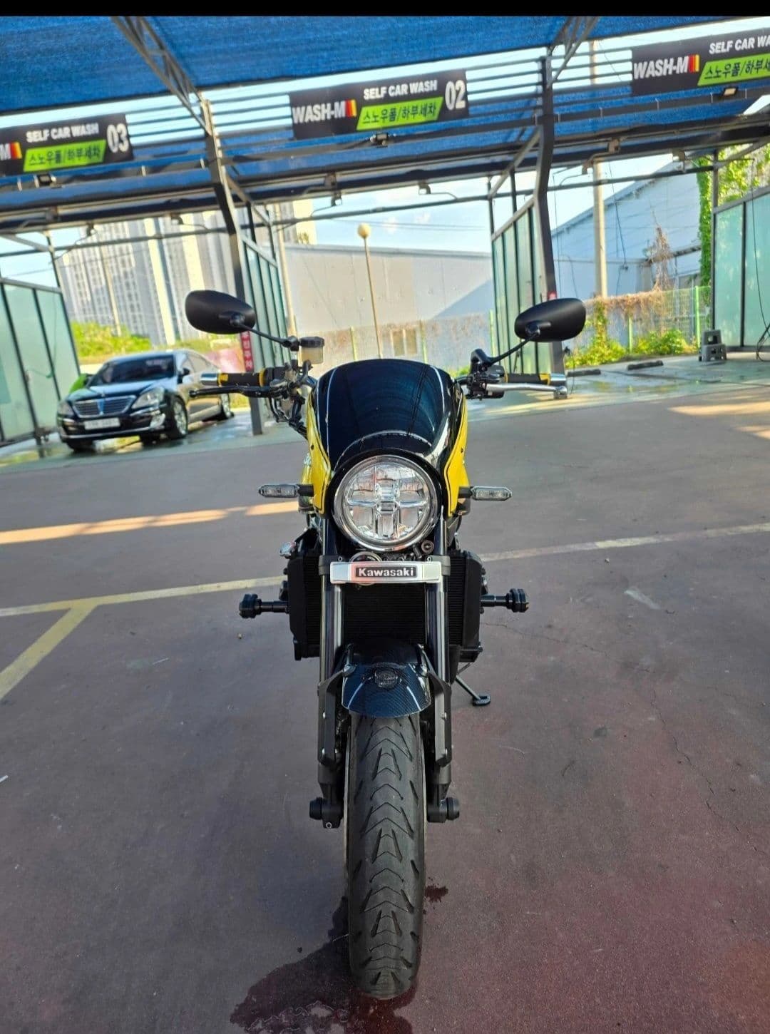 가와사키 Z 900 RS 2
