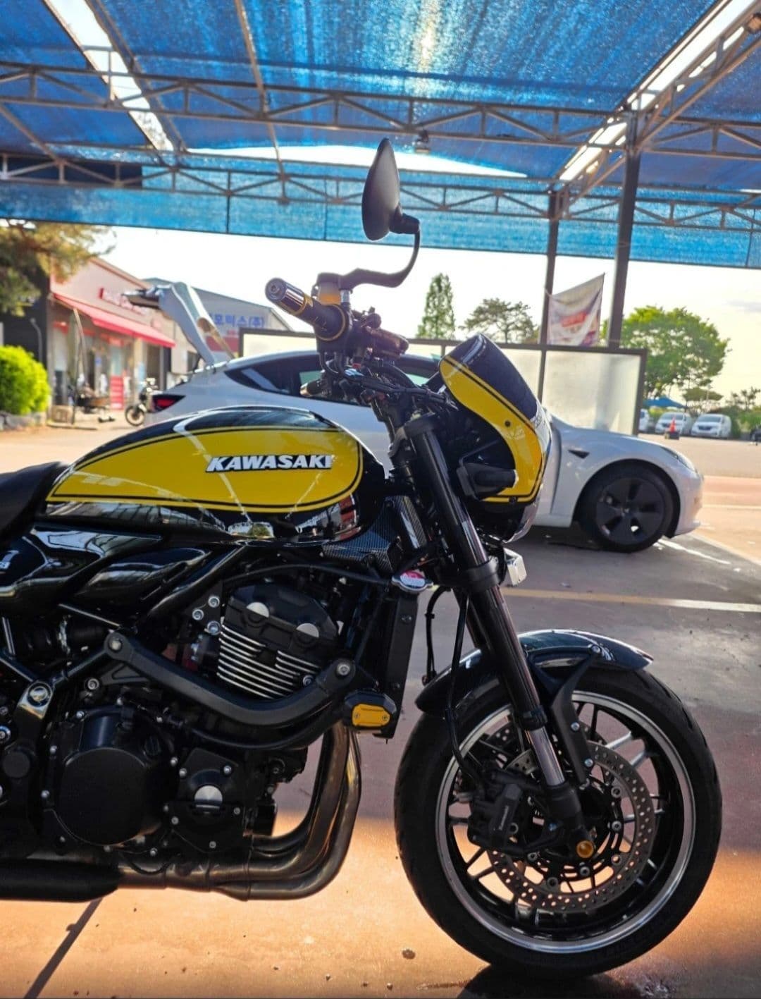 가와사키 Z 900 RS 7