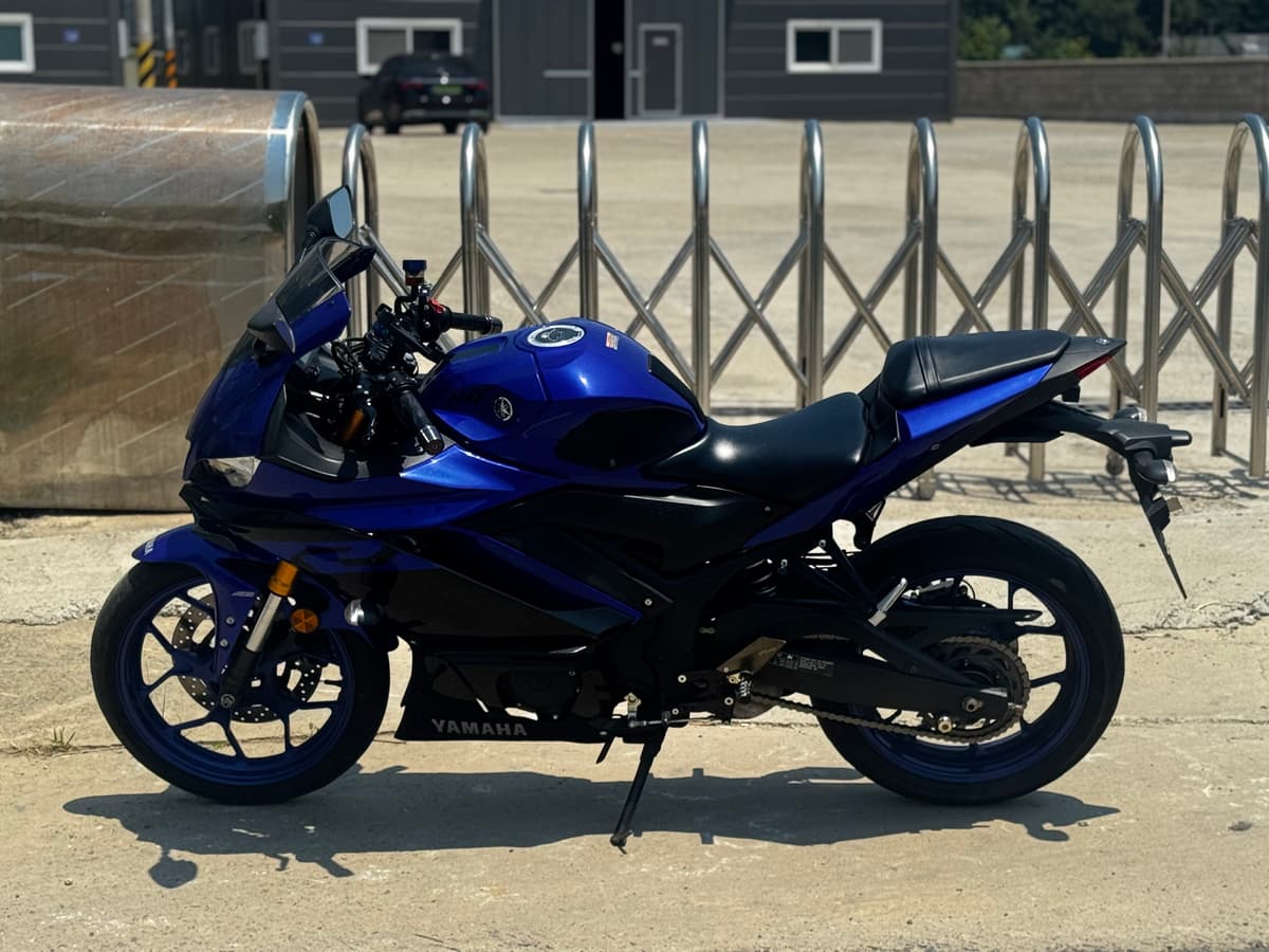 야마하 YZF R3 4