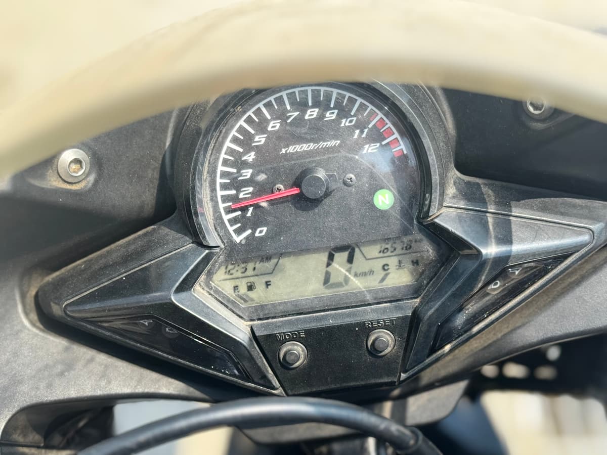 혼다 CBR 125 R 8