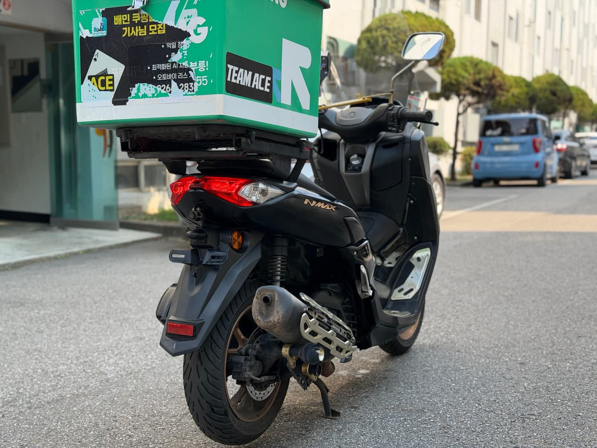 야마하 NMAX 125 more