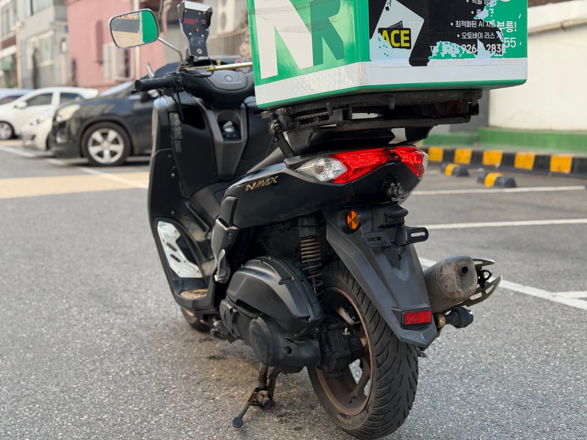 야마하 NMAX 125 8