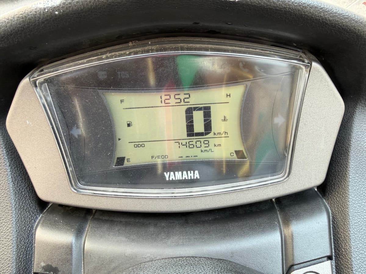 야마하 NMAX 125 9