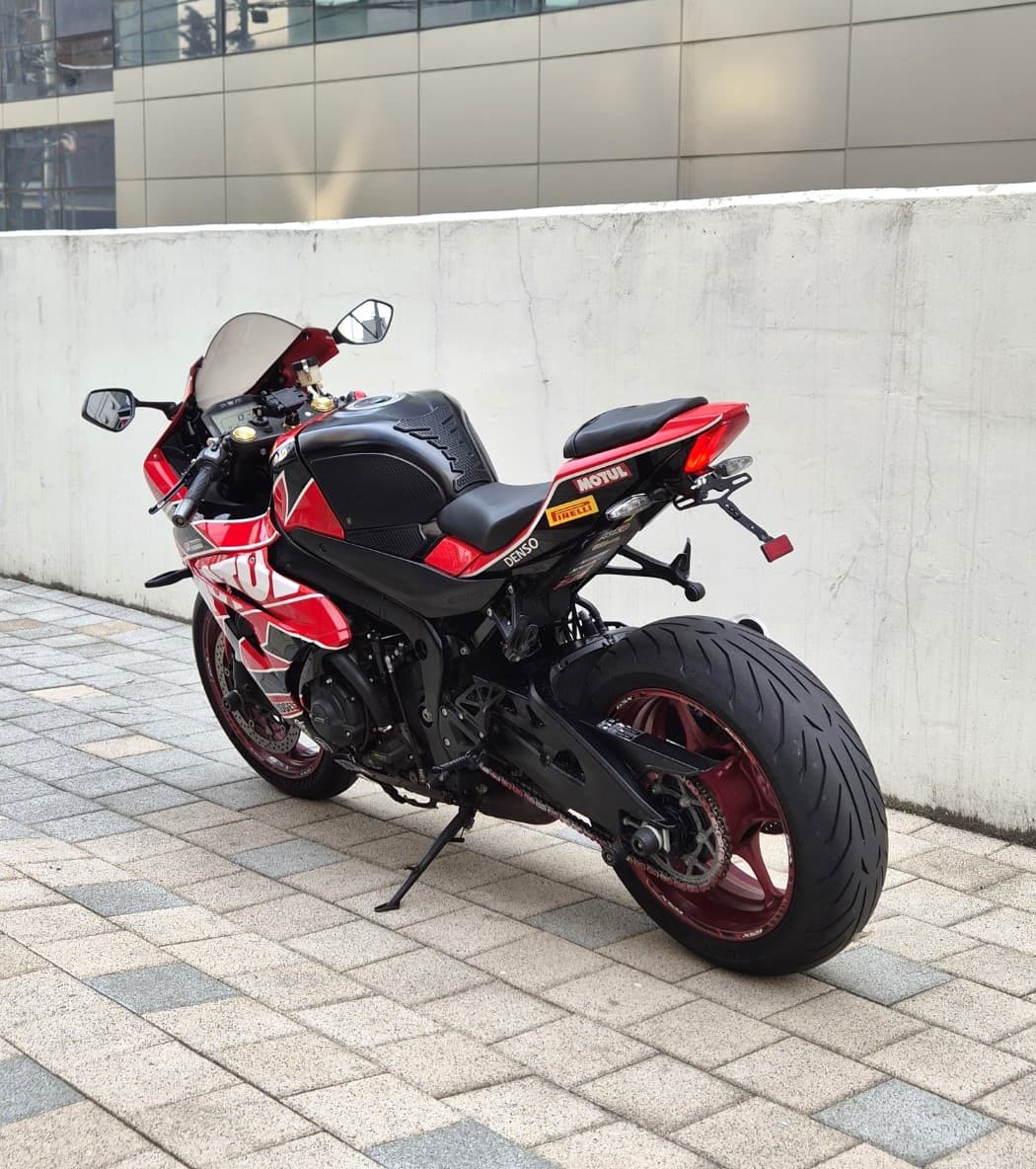 스즈키 GSX R 1000 7