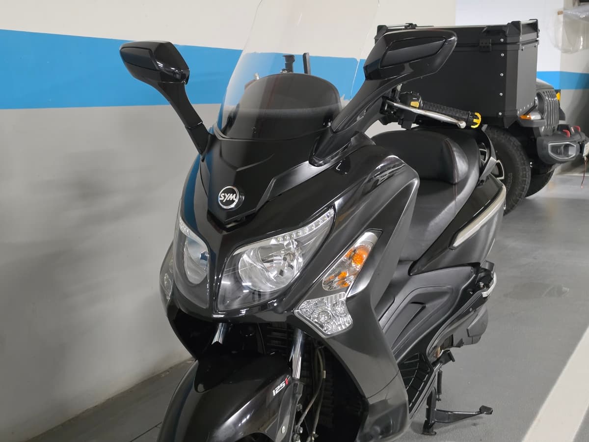 SYM 보이져 125 EVO 11