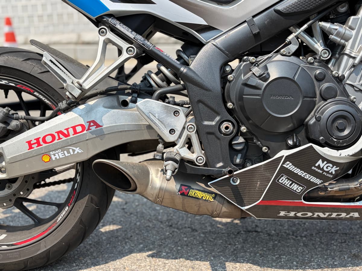 혼다 CBR 650 F 8
