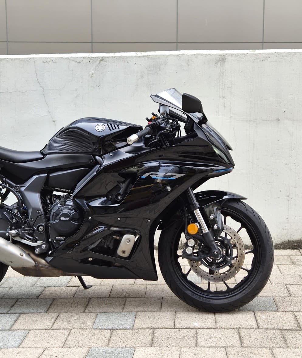 야마하 YZF R7 3