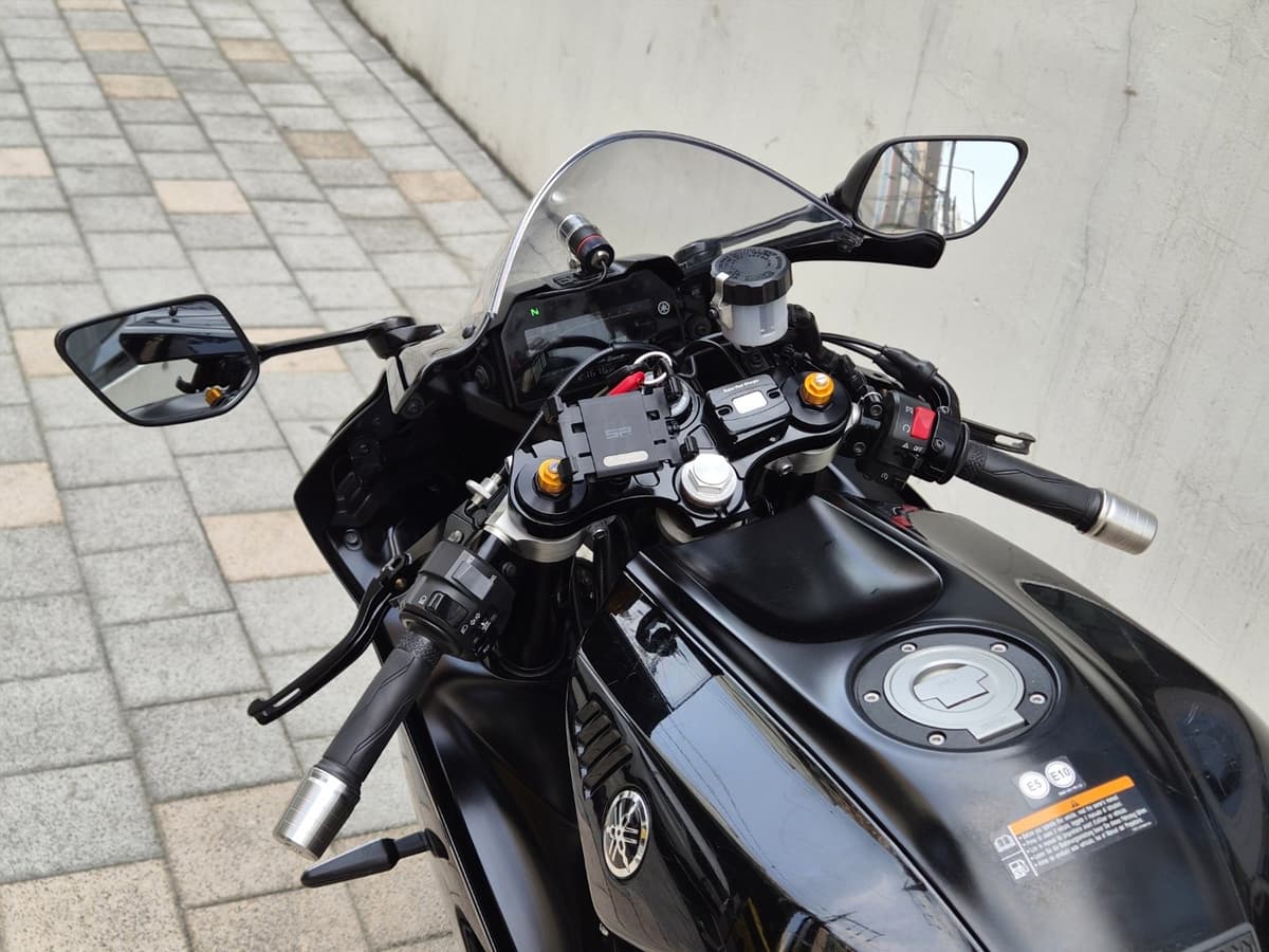 야마하 YZF R7 10