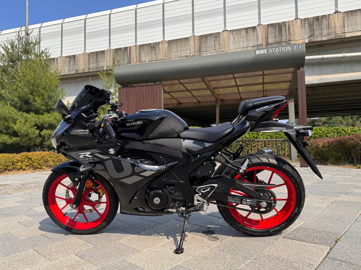 스즈키 GSX R 125 ABS 7