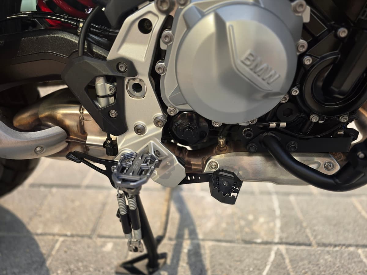BMW F 750 GS 2
