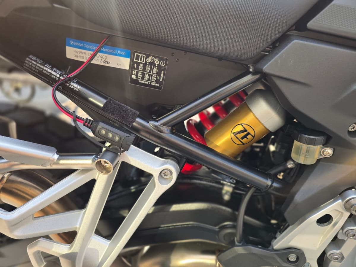 BMW F 750 GS 3