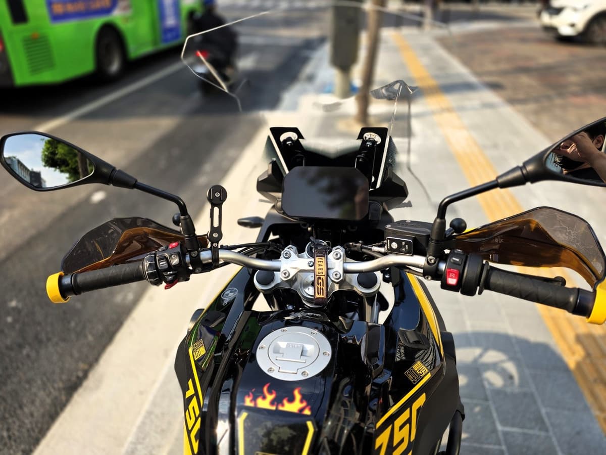 BMW F 750 GS 10