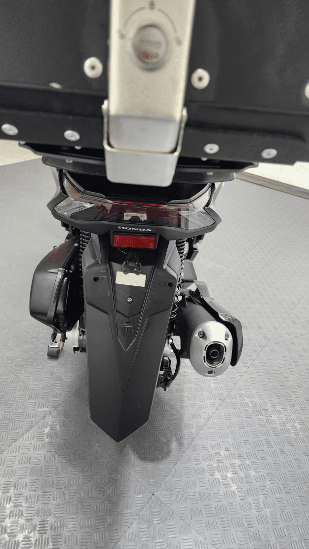 혼다 PCX 125 11