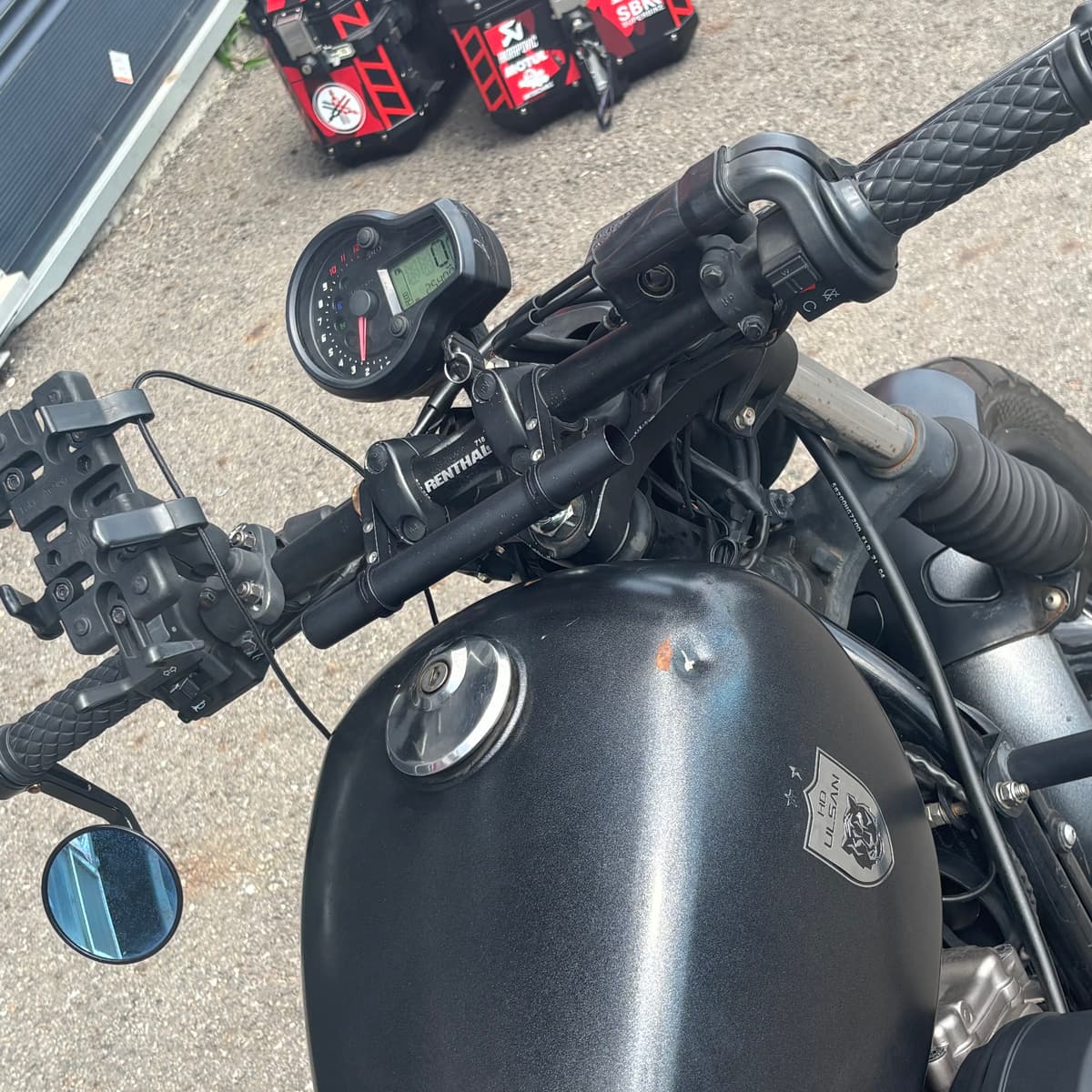 KR모터스 아퀼라 300 S 8