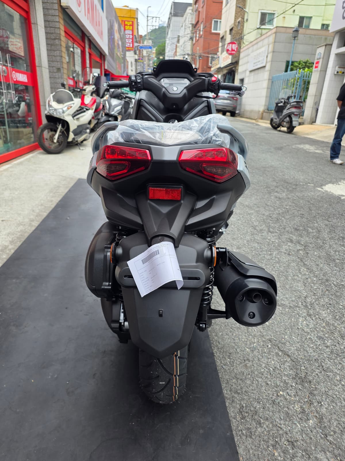 야마하 XMAX 300 ABS 3