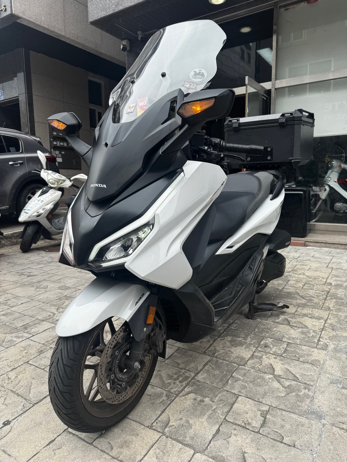 혼다 포르자 350 2
