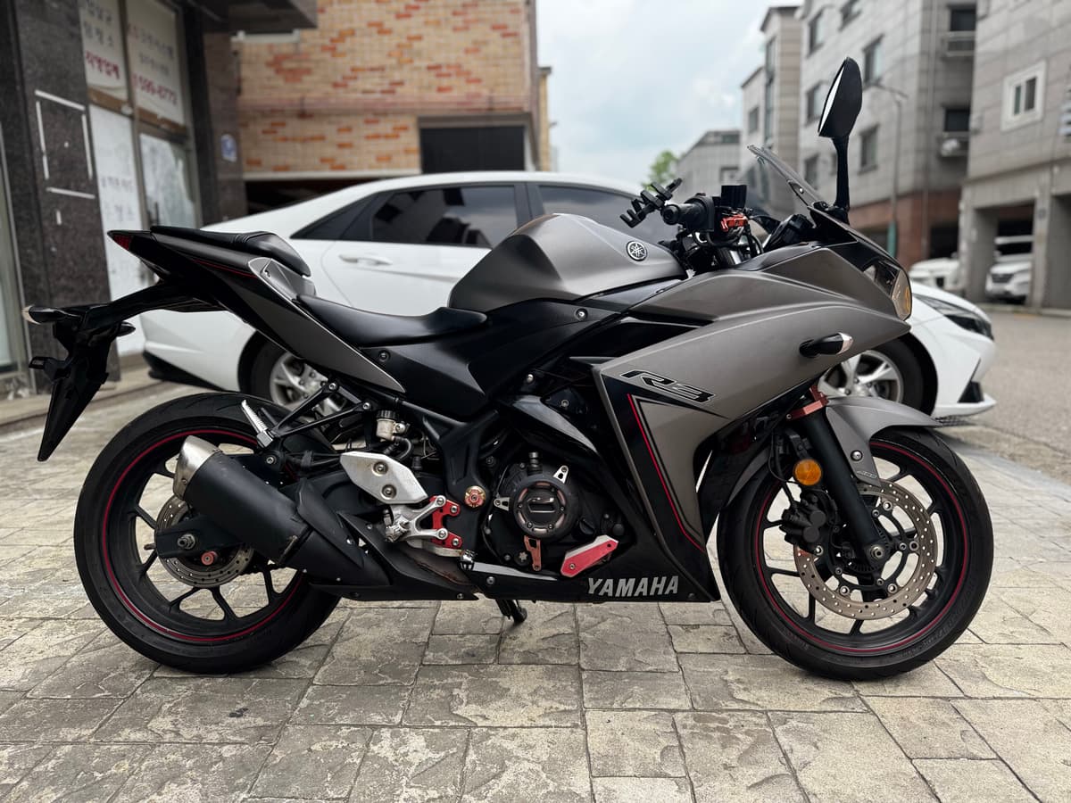 야마하 YZF R3 4
