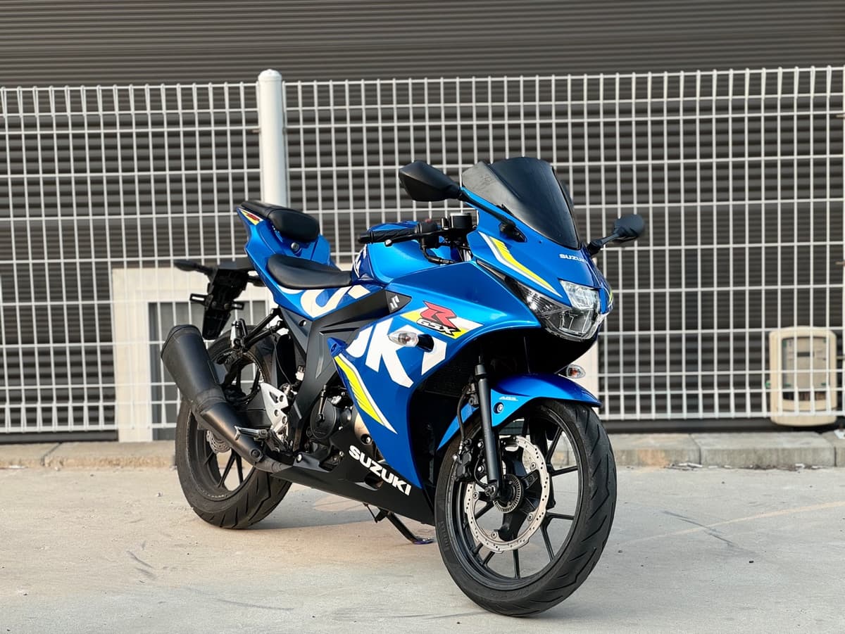 스즈키 GSX R 125 ABS 1