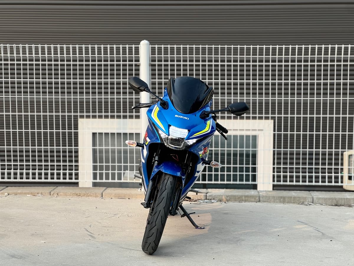 스즈키 GSX R 125 ABS 2