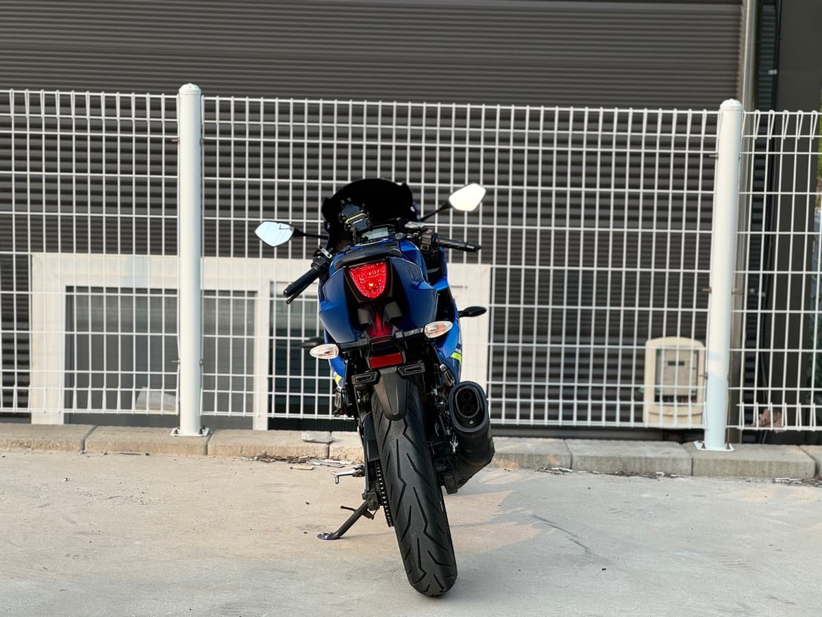 스즈키 GSX R 125 ABS 8