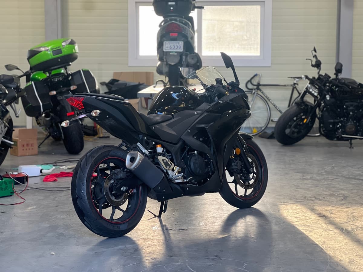 야마하 YZF R3 more