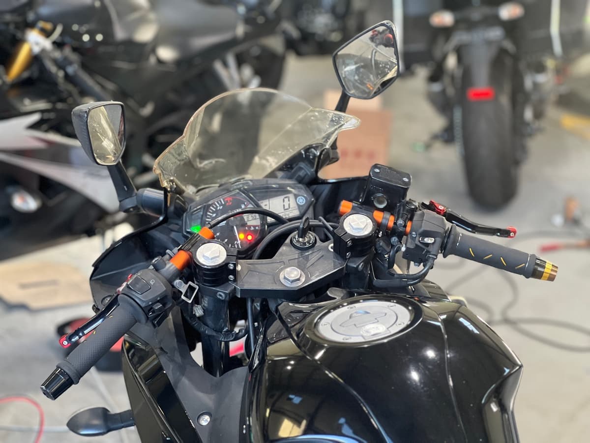 야마하 YZF R3 9