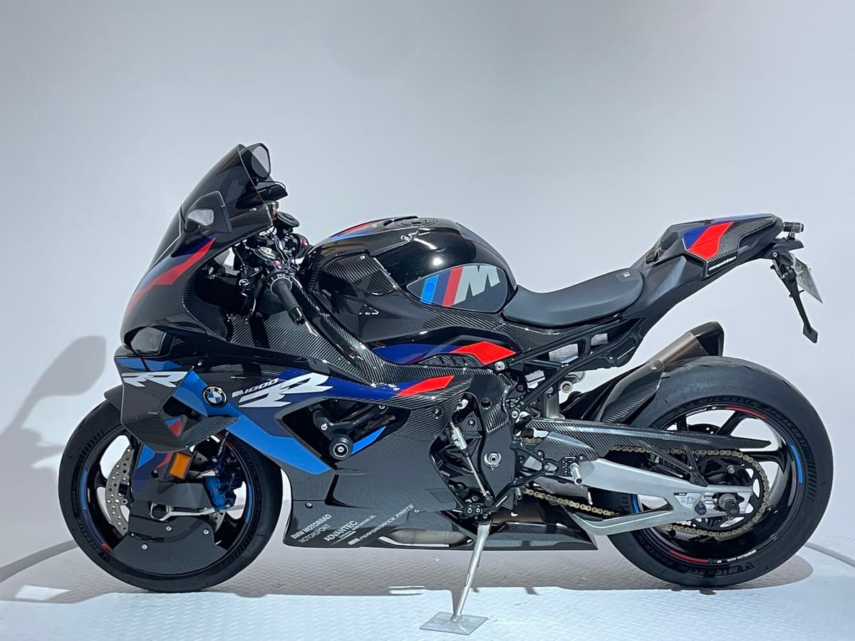 BMW M 1000 RR 2