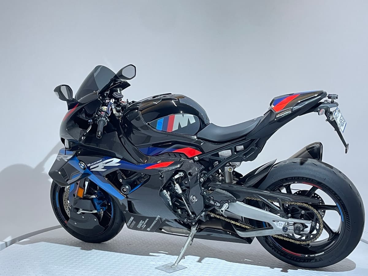 BMW M 1000 RR more