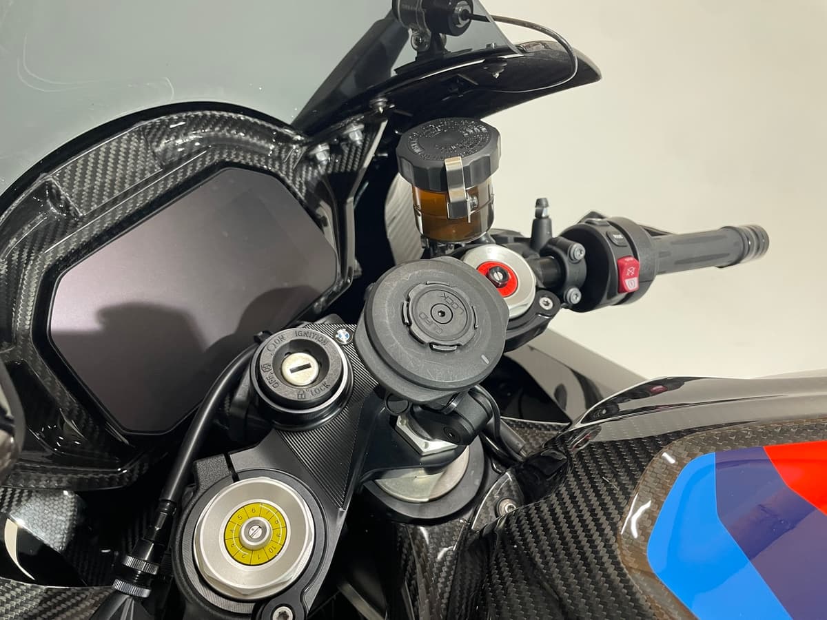 BMW M 1000 RR 11