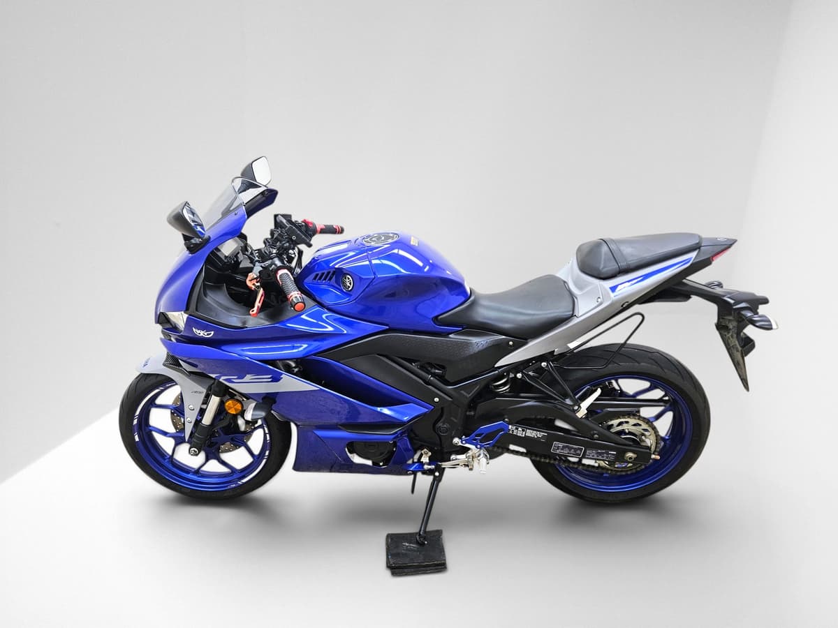 야마하 YZF R3 more