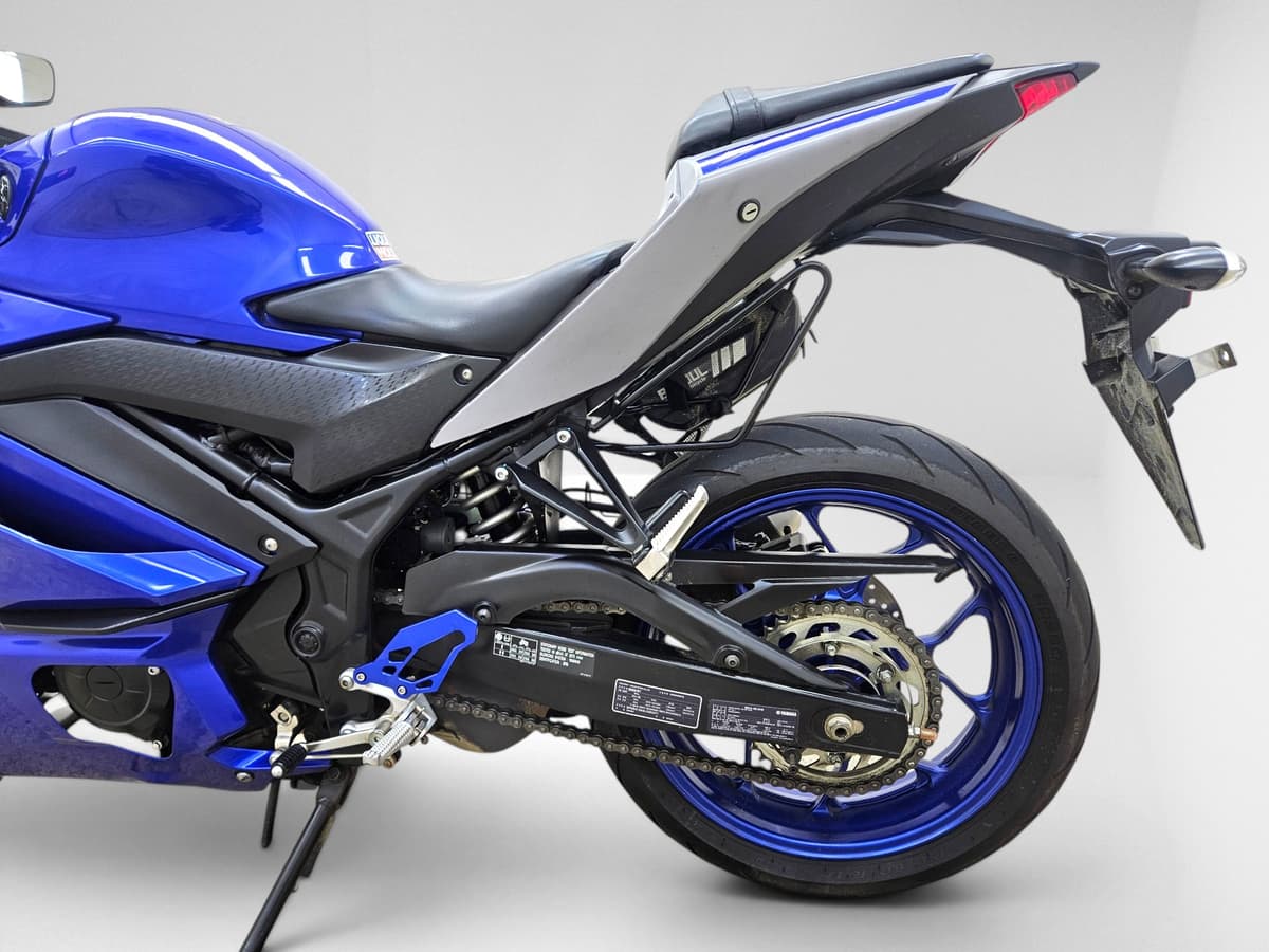 야마하 YZF R3 9