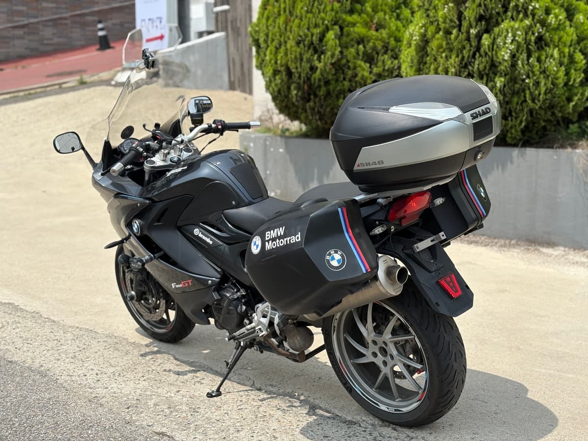 BMW F 800 GT 2