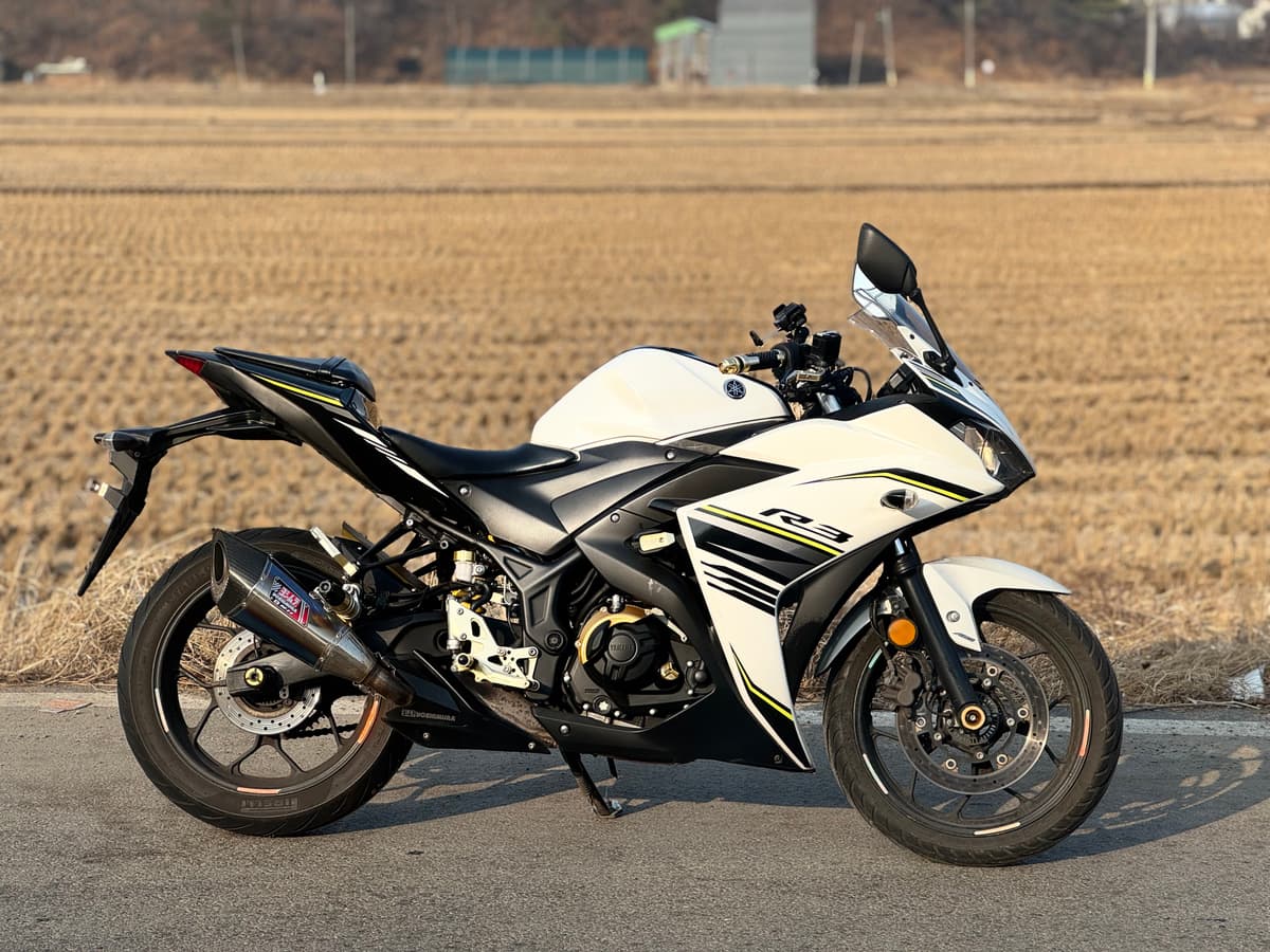 야마하 YZF R3 1