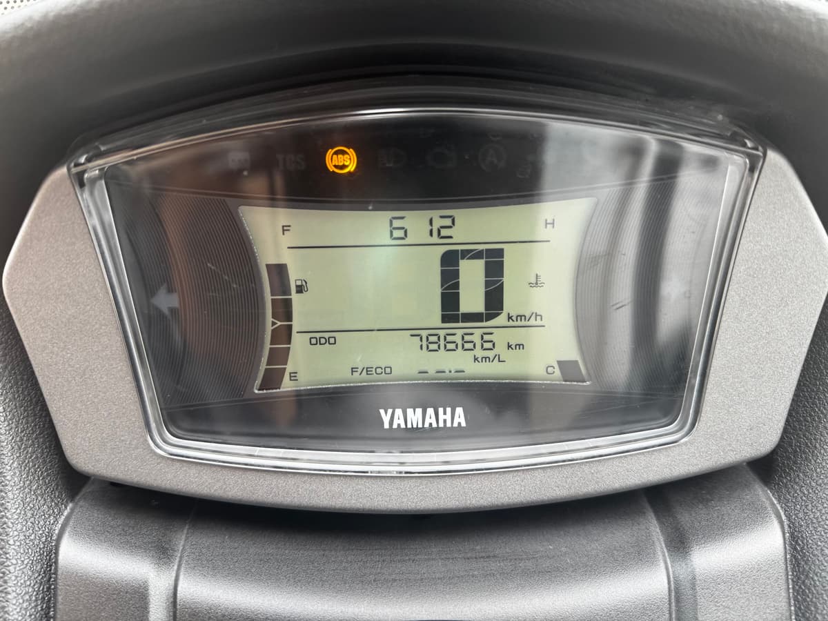 야마하 NMAX 125 10
