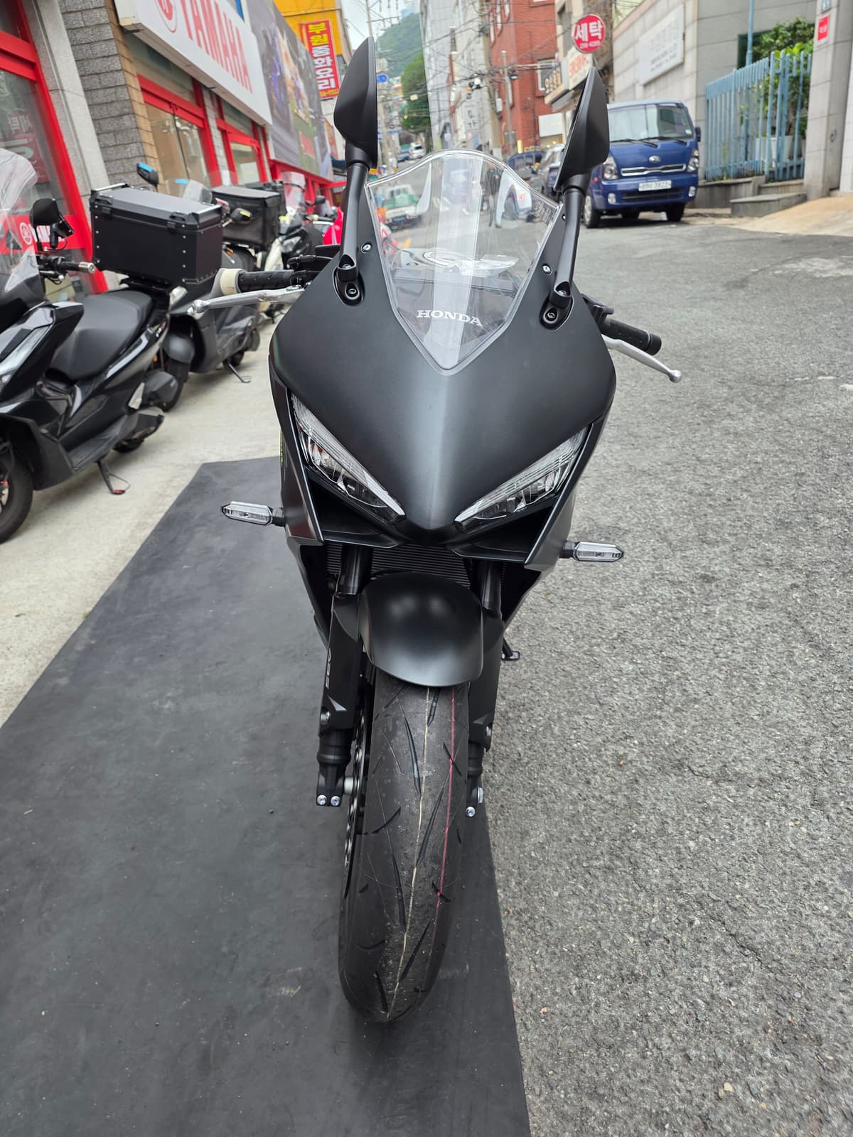 혼다 CBR 650 R E-CLUTCH 1